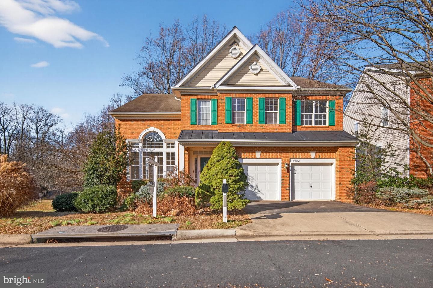 4734 Feature Oak Way photo 1