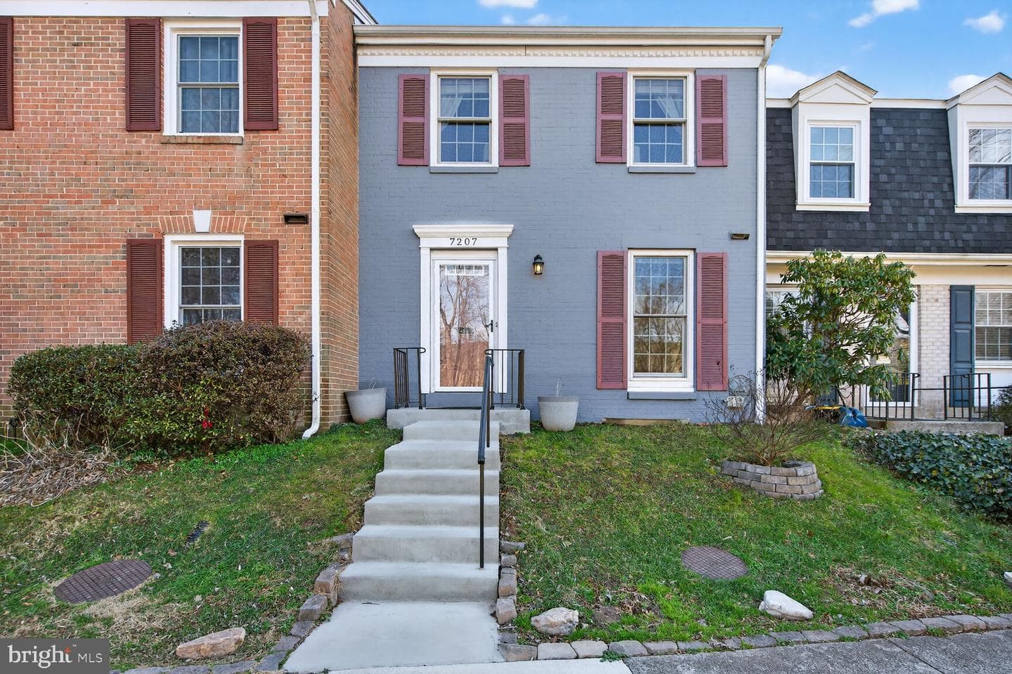 7207 Evanston Road photo 1