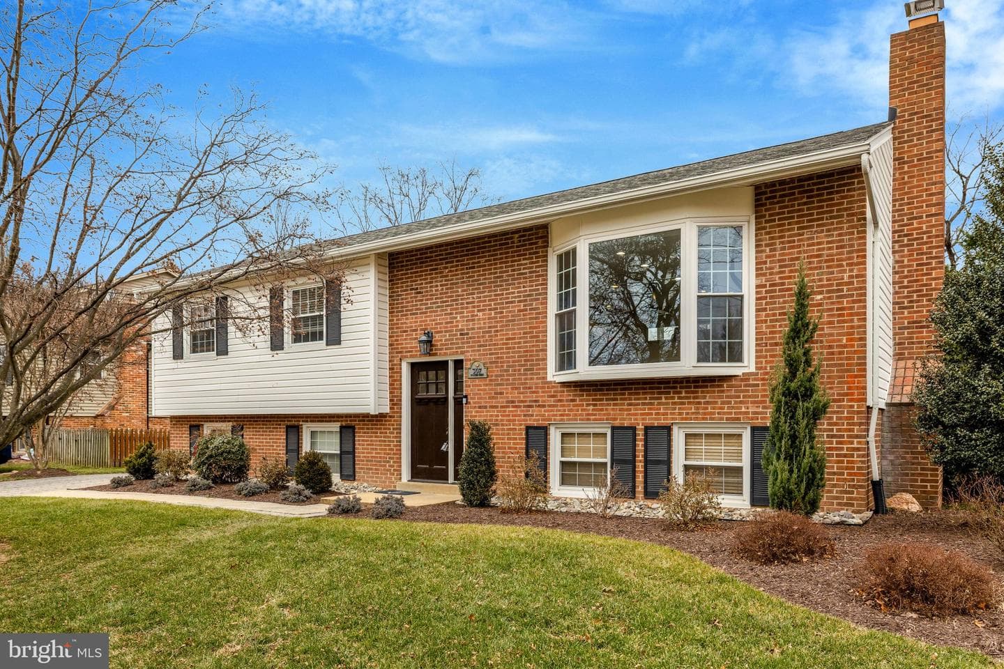 307 Valeview Court NW photo 1