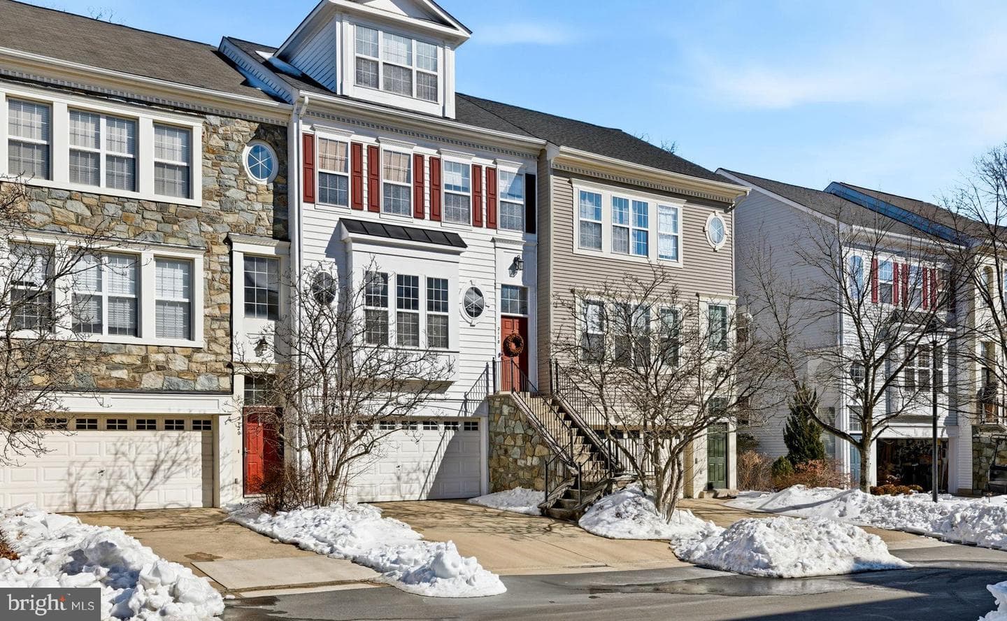 2118 Capstone Circle photo 1