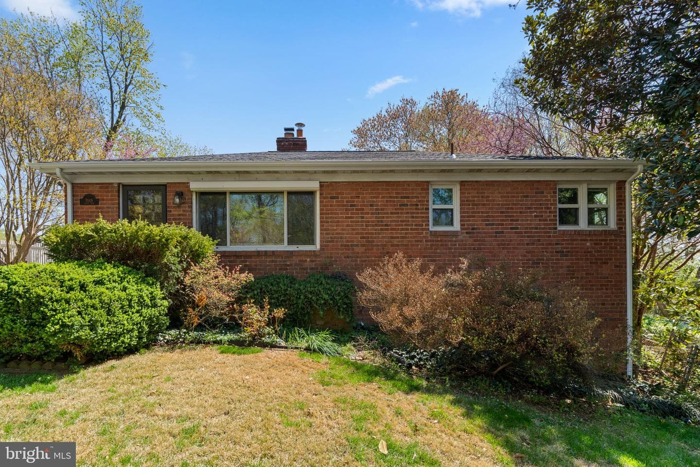 7005 Grove Road photo 1