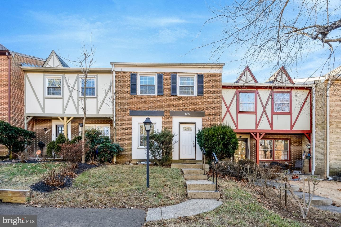 6306 Paddington Lane photo 1