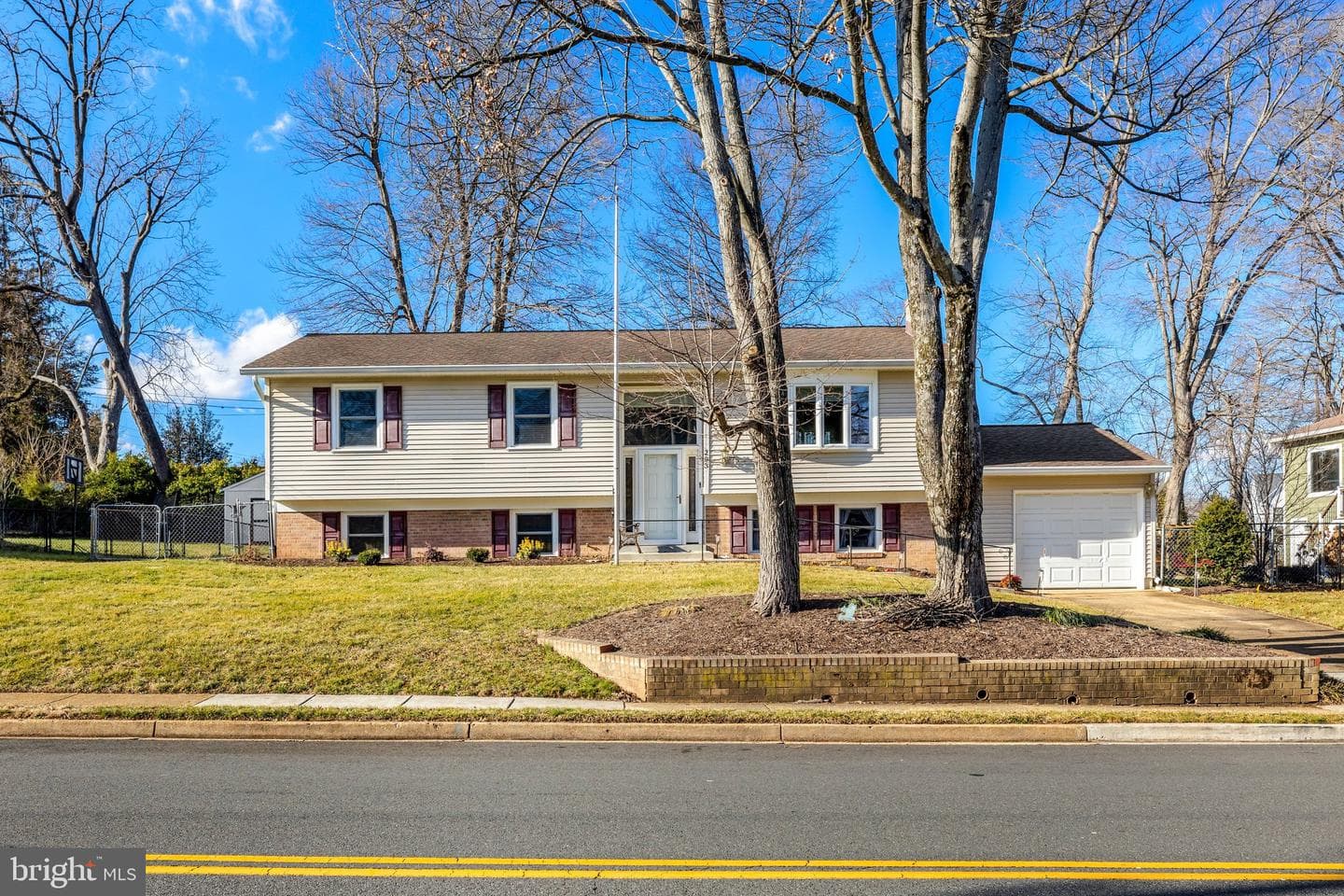 203 Locust Street SW photo 1