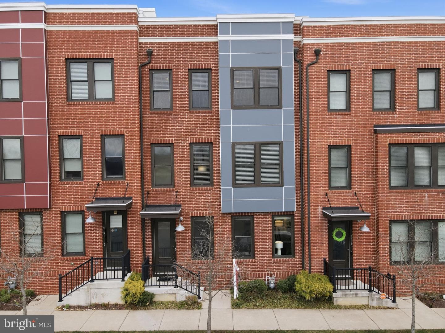 9193 Central Green Street photo 1