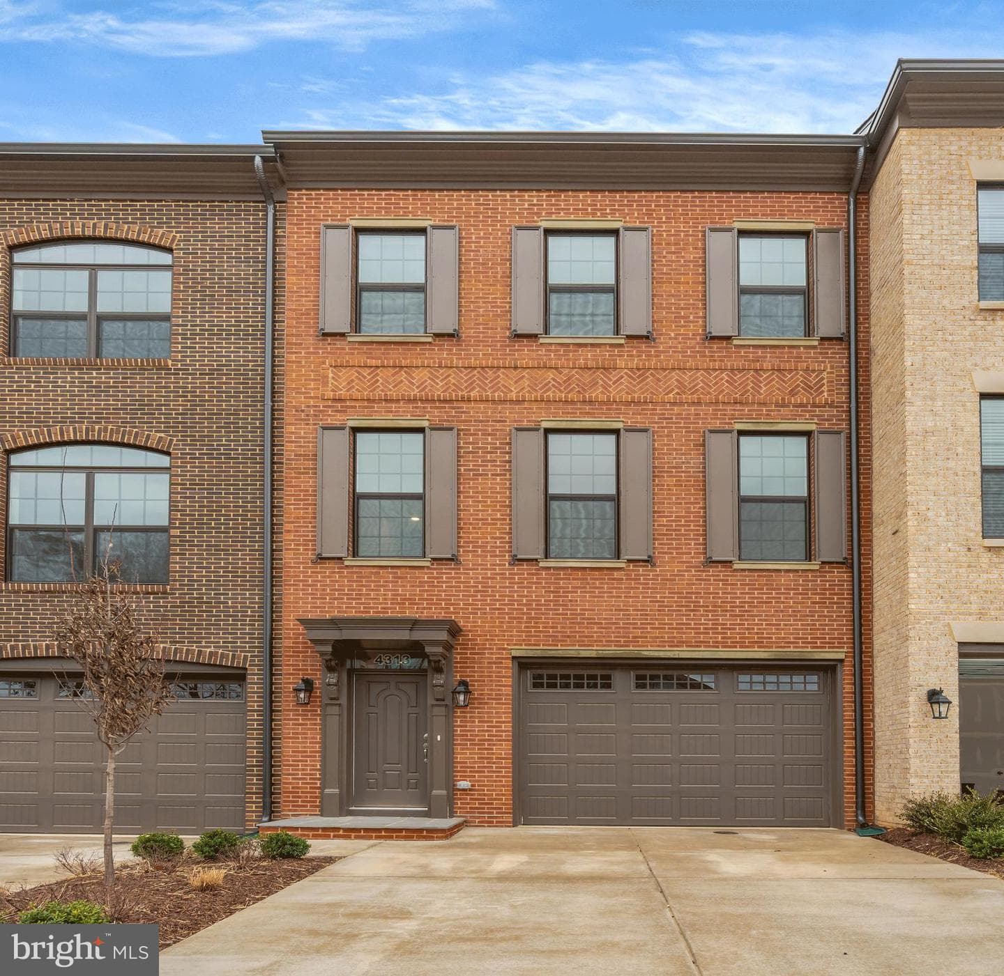 12507 League Lane photo 1