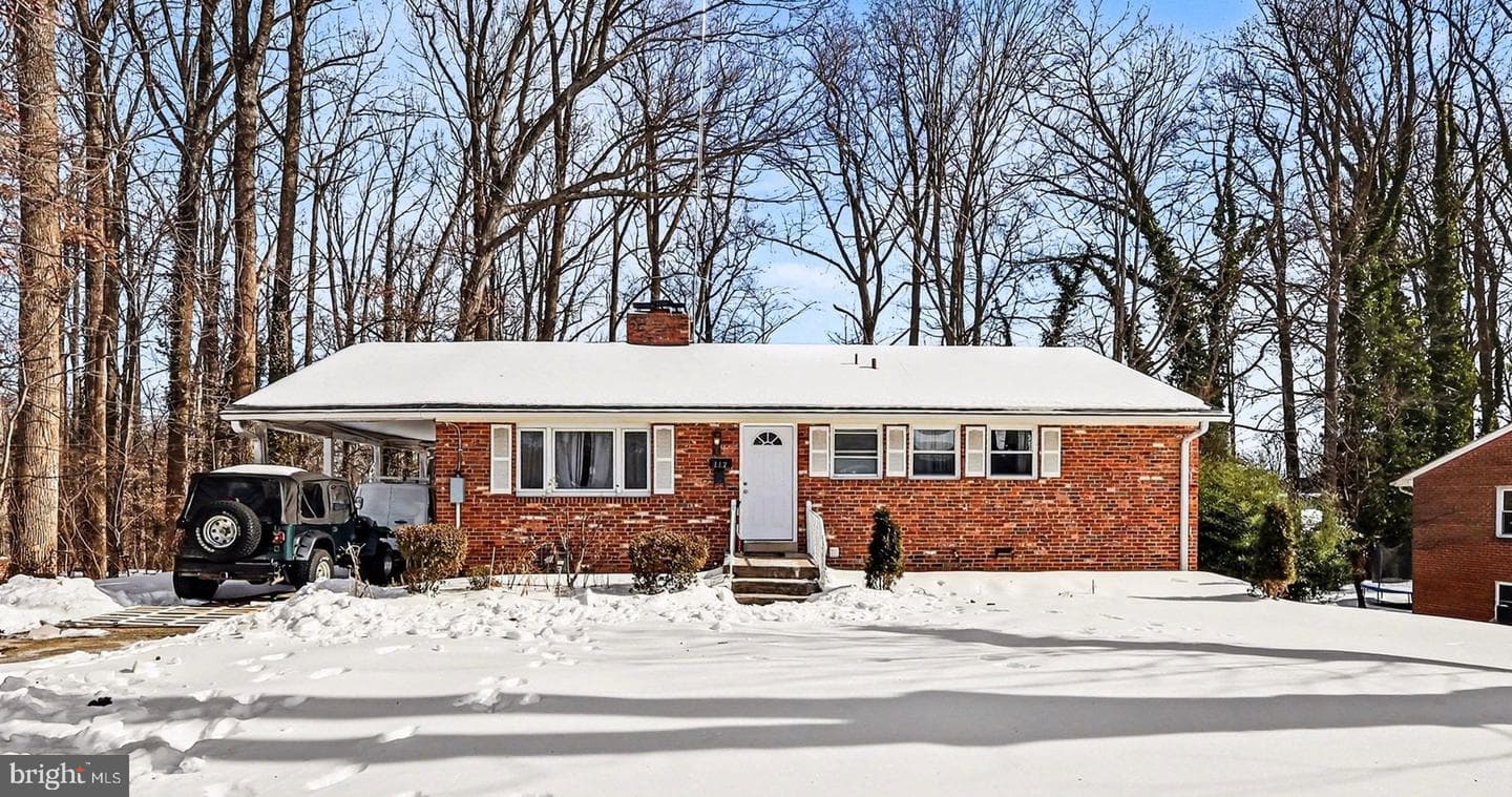 7112 Dalhouse Street photo 1