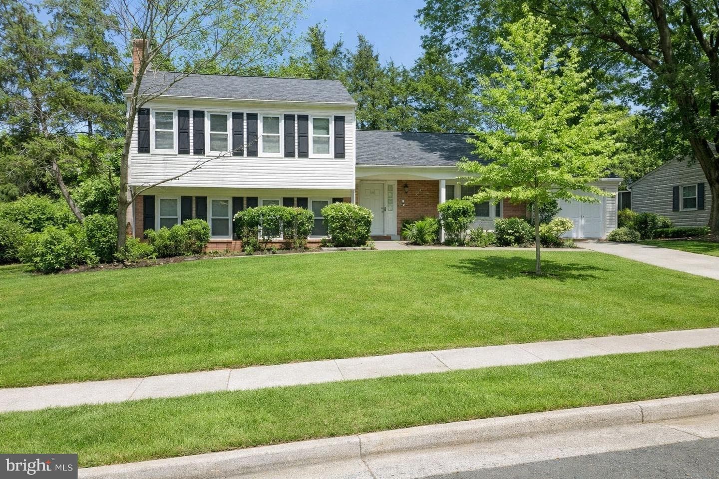 7910 Richfield Road photo 1