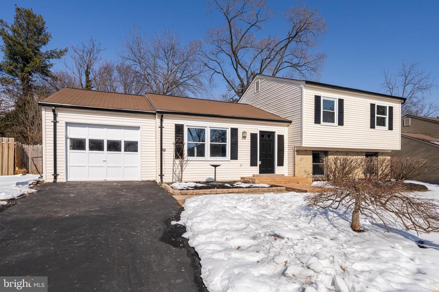 610 Worchester Street photo 1