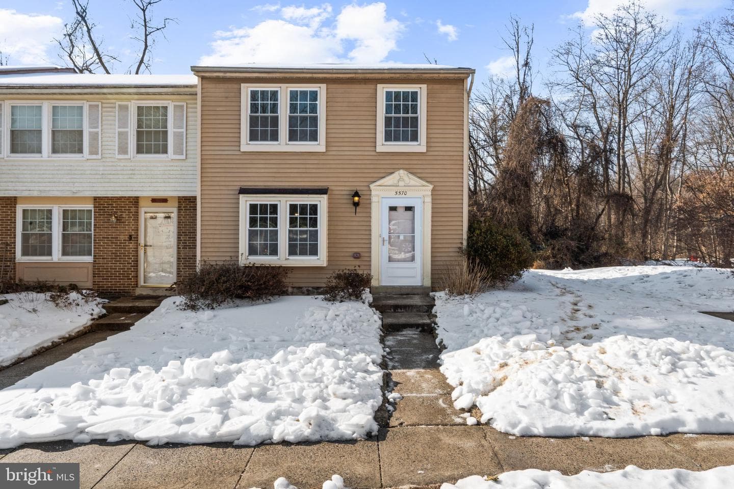 5570 Caithness Court photo 1