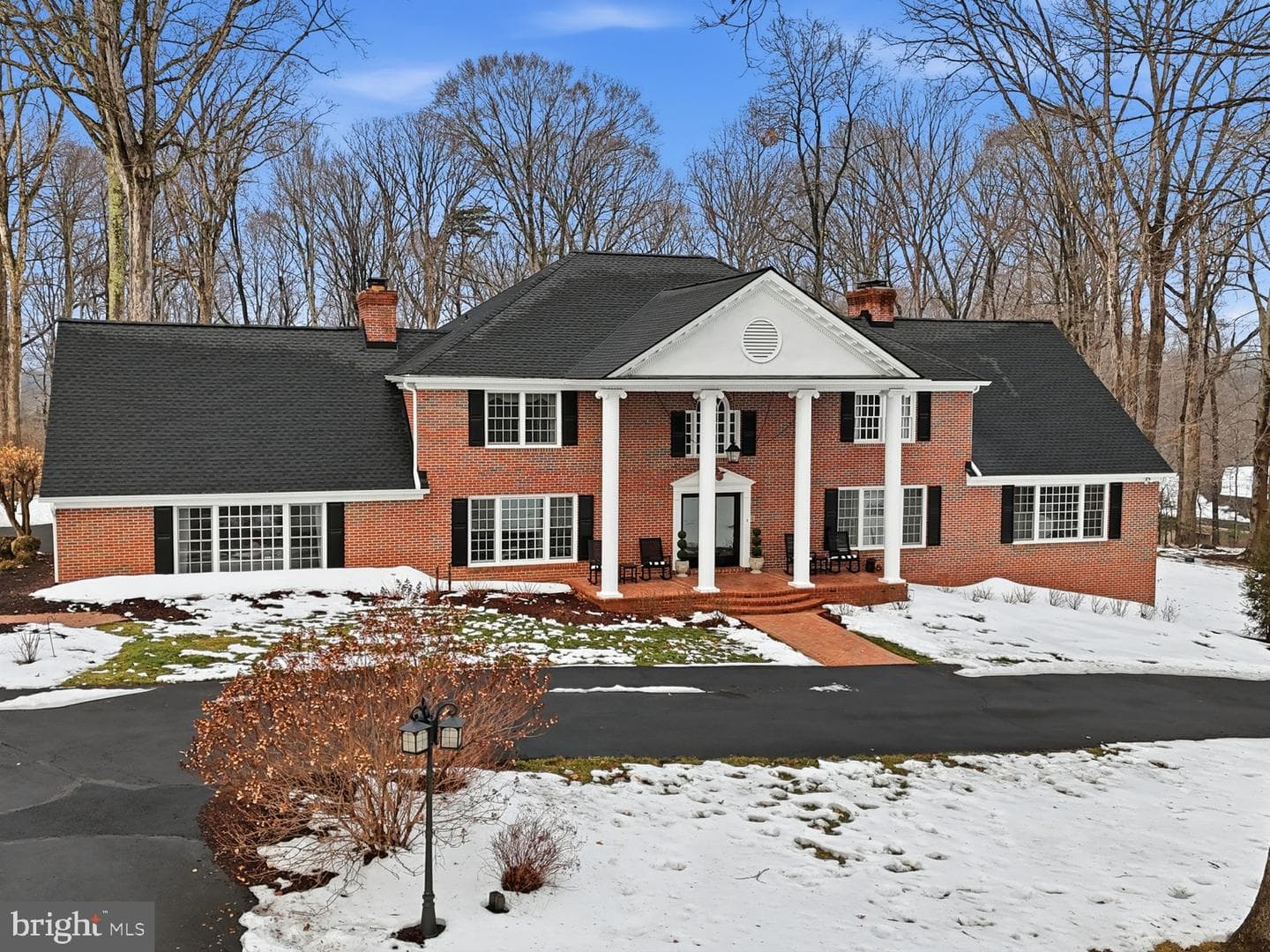 6704 Cedar View Court photo 1