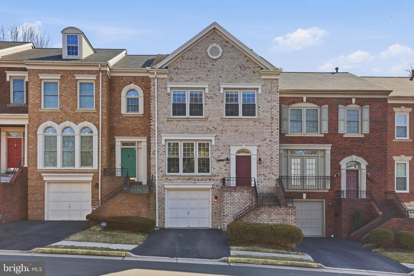 8027 Tanworth Court