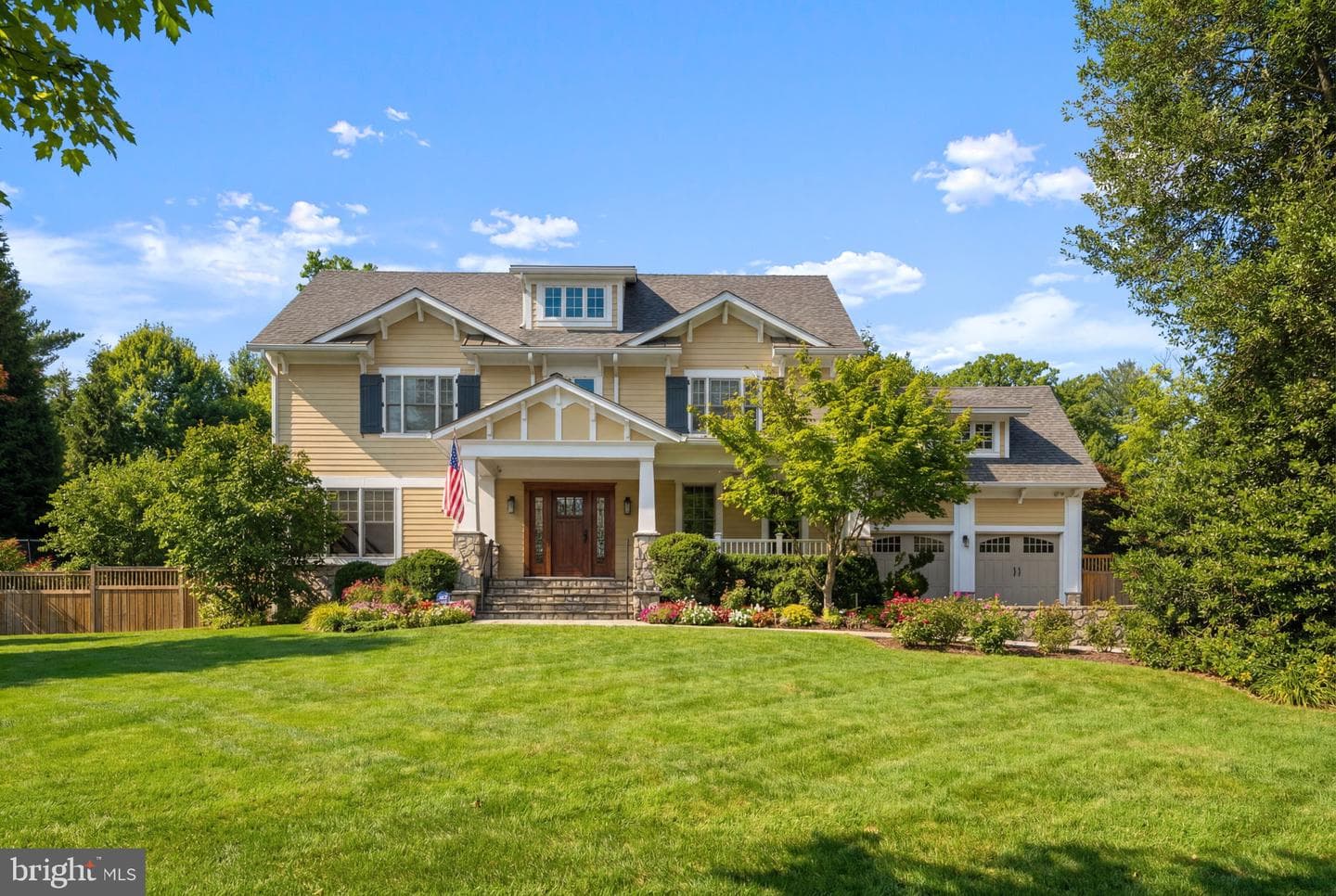 448 Nelson Drive NE photo 1