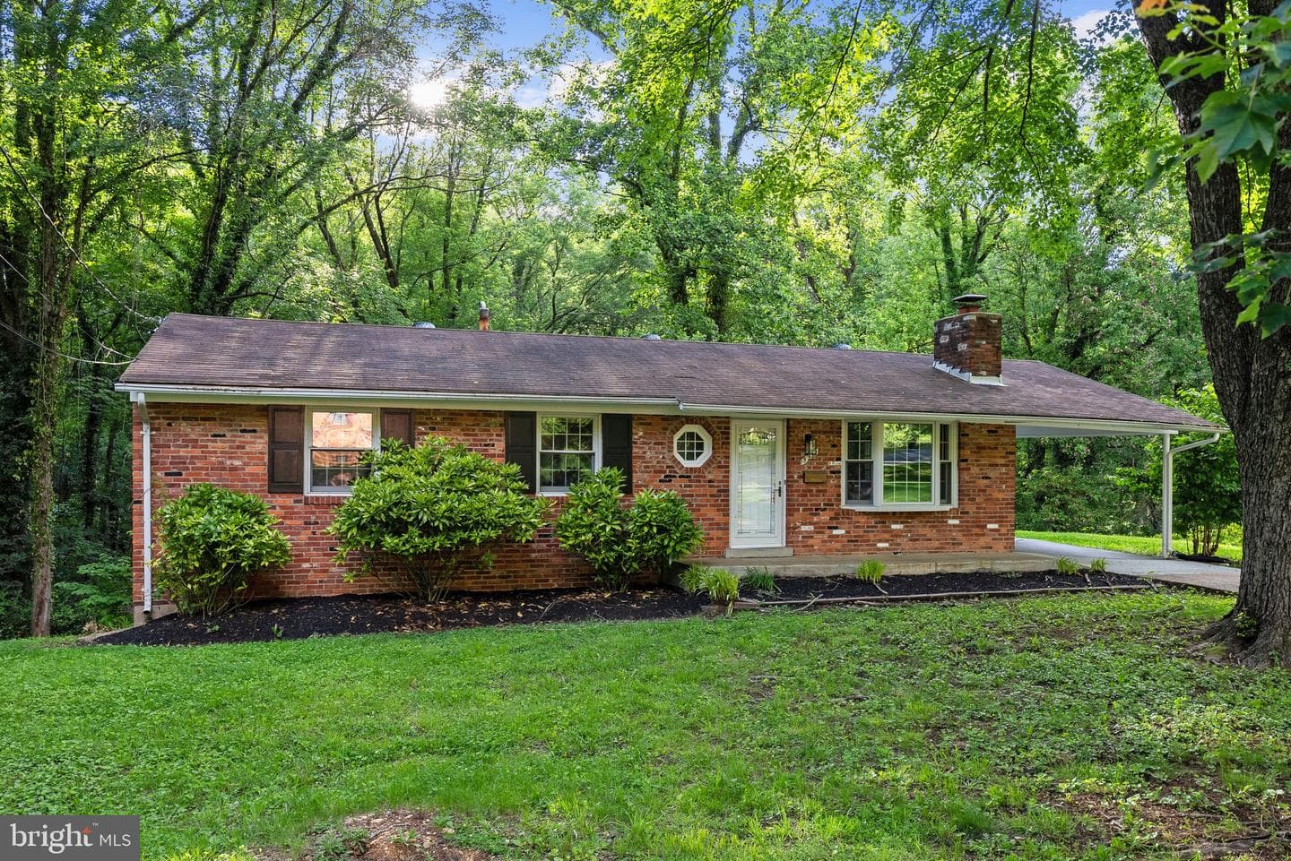 5232 Ampthill Drive photo 1