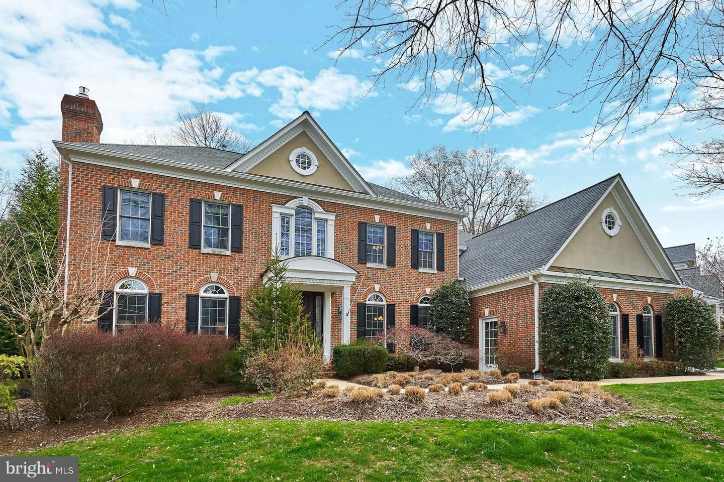 2771 Cody Road photo 1