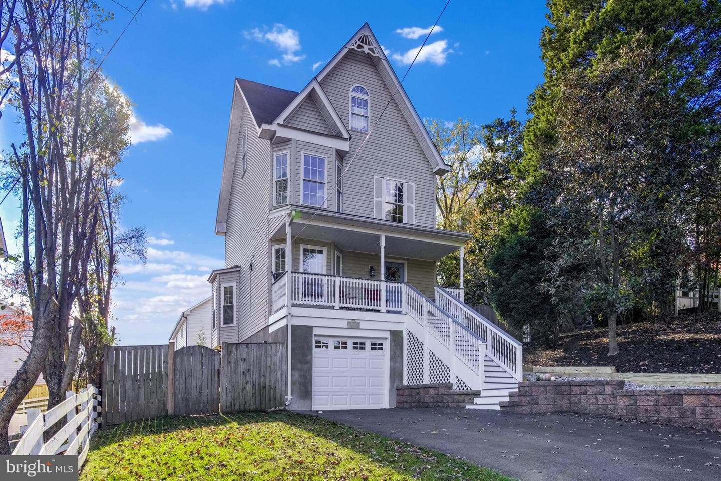 6409 Second Street photo 1