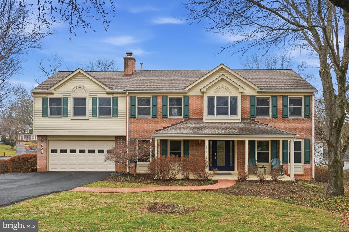 601 Sideling Court NE photo 1