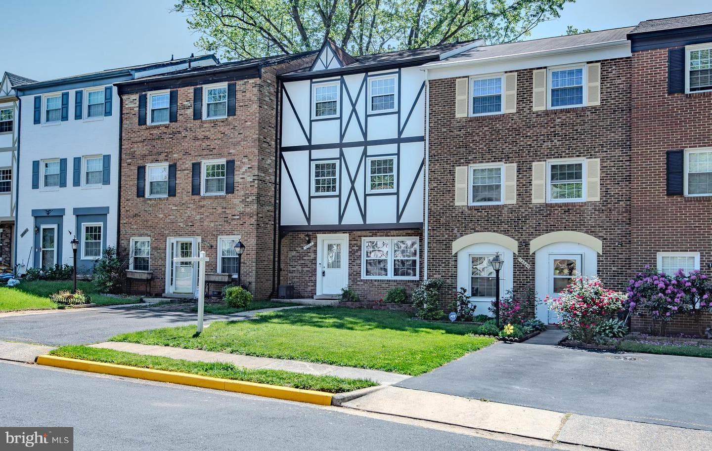 14843 Leicester Court photo 1