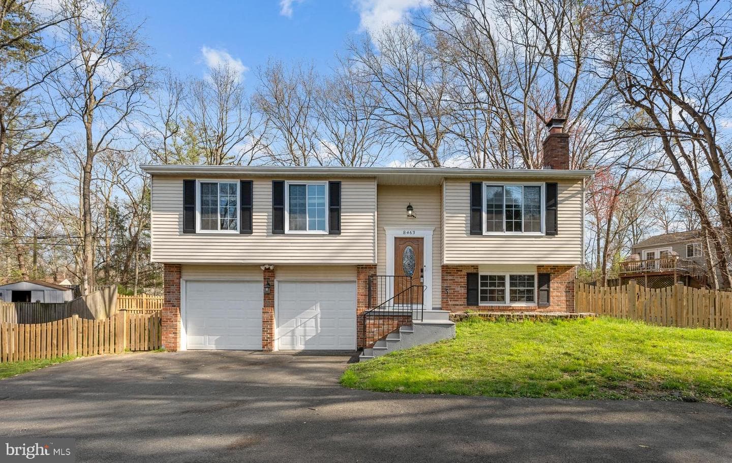 8463 Yellow Leaf Court