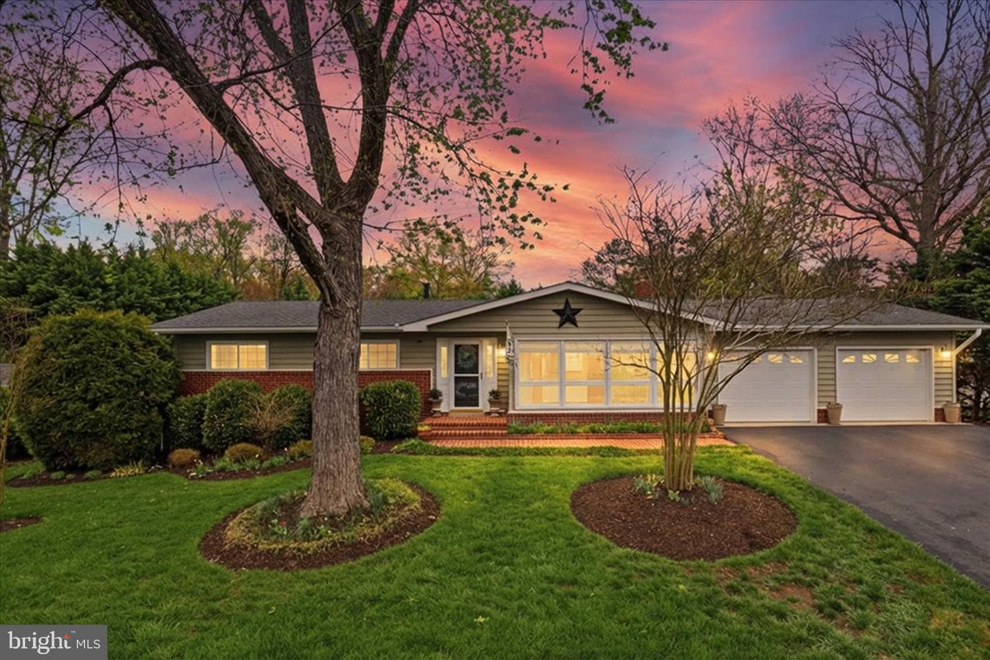 4404 Phylliss Street photo 1