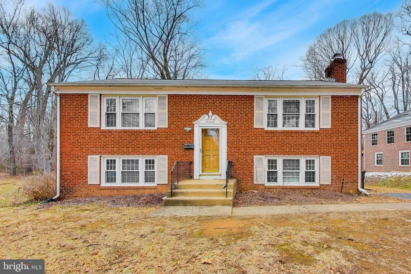 5300 Easton Drive
