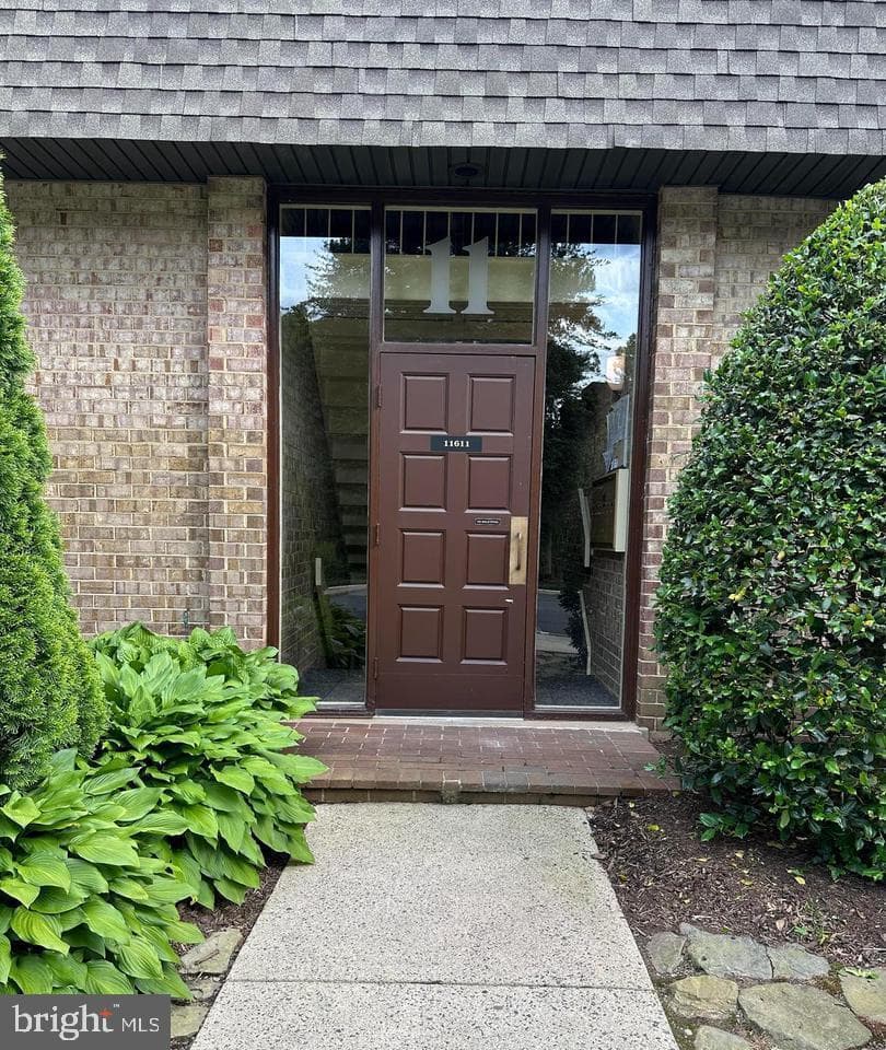 11611 Vantage Hill Road #11b
