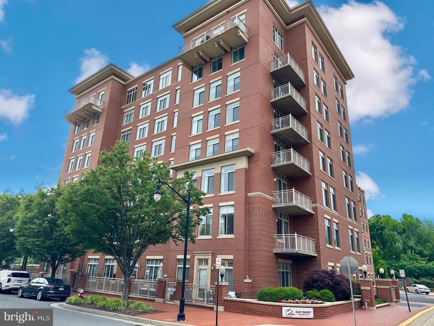 4490 Market Commons Drive #302