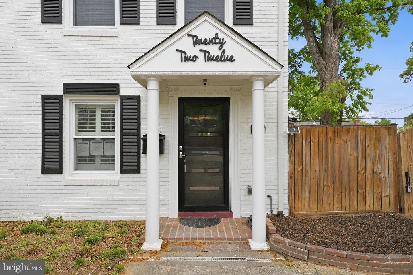2212 Huntington Avenue photo 1