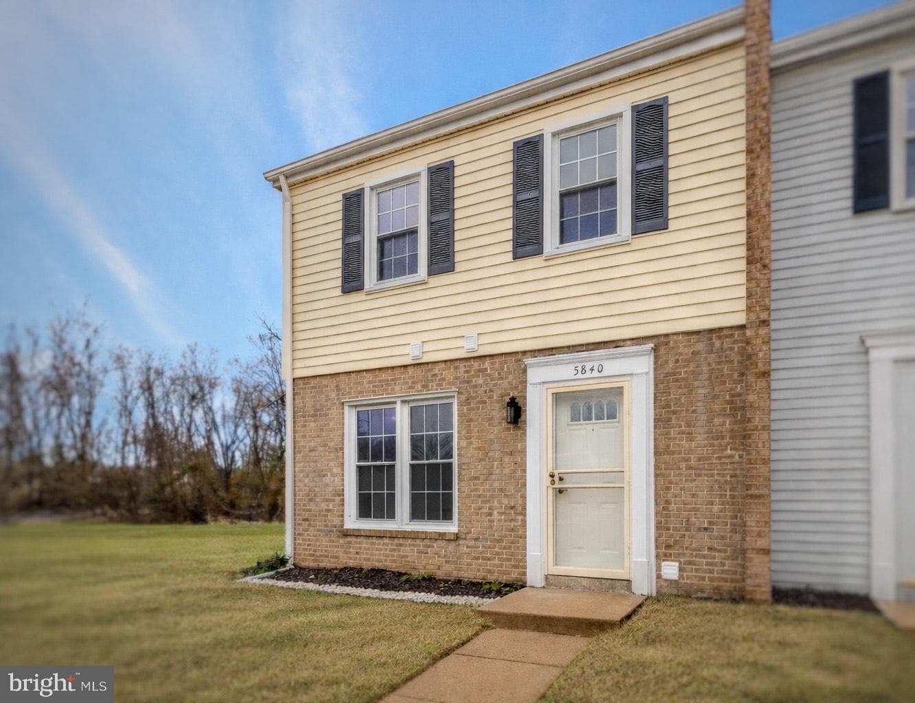 5840 Burke Manor Court photo 1