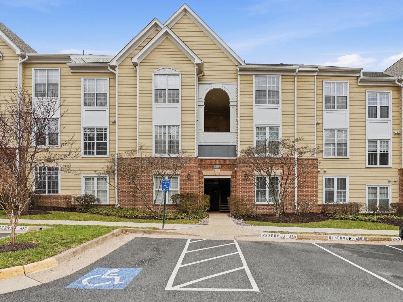 12903 Alton Square #202