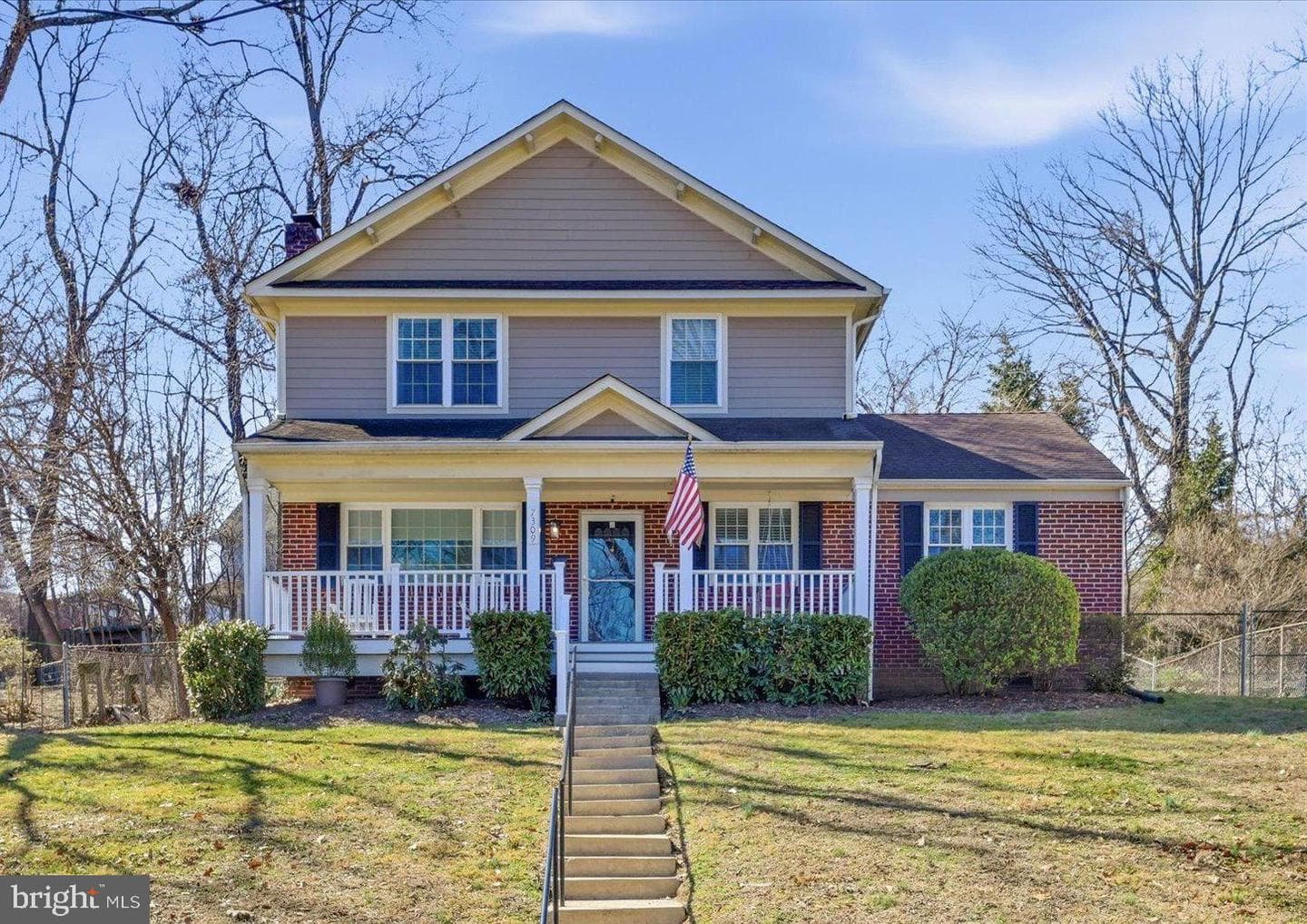 7309 Woodley Place photo 1