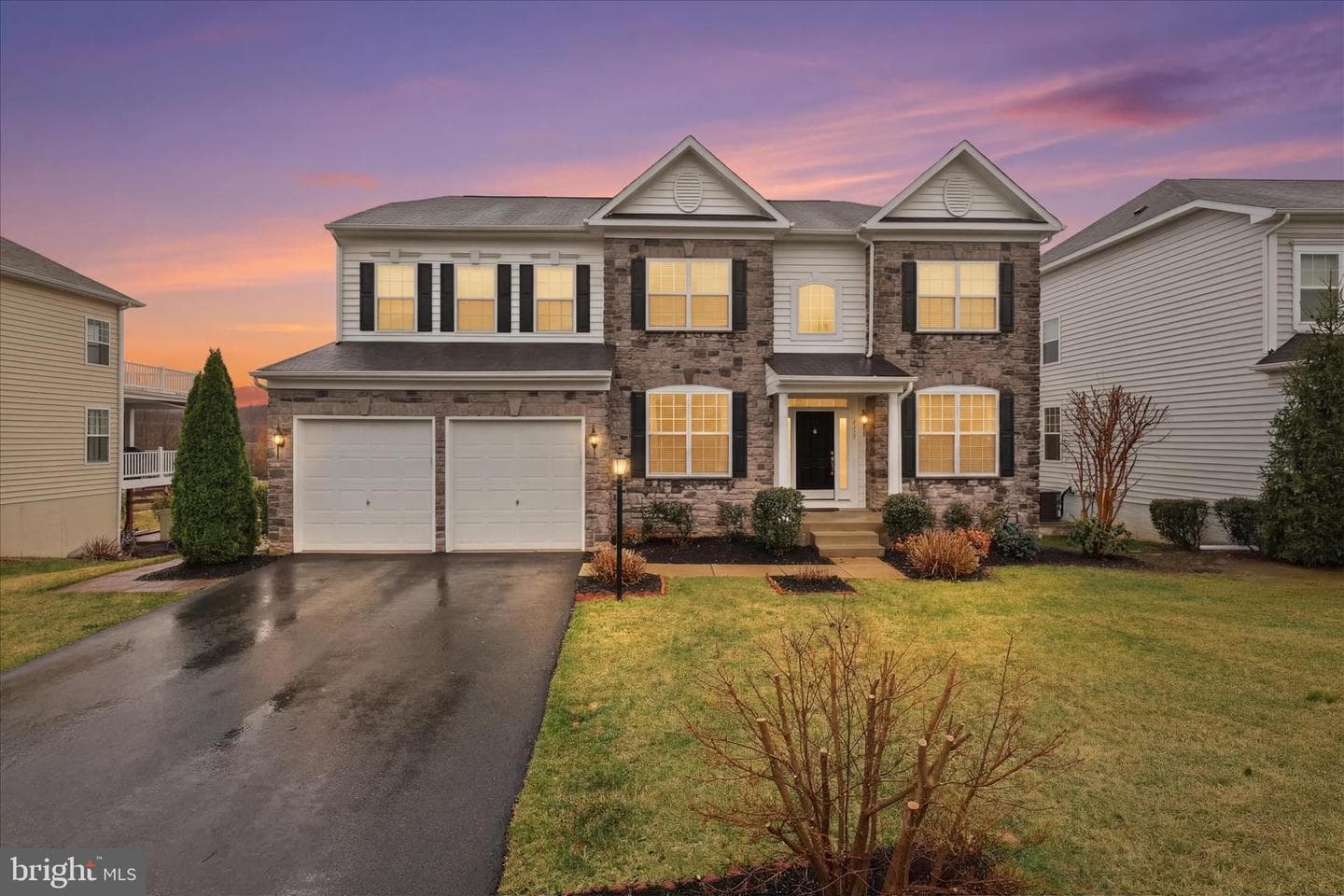 5575 James Young Way photo 1