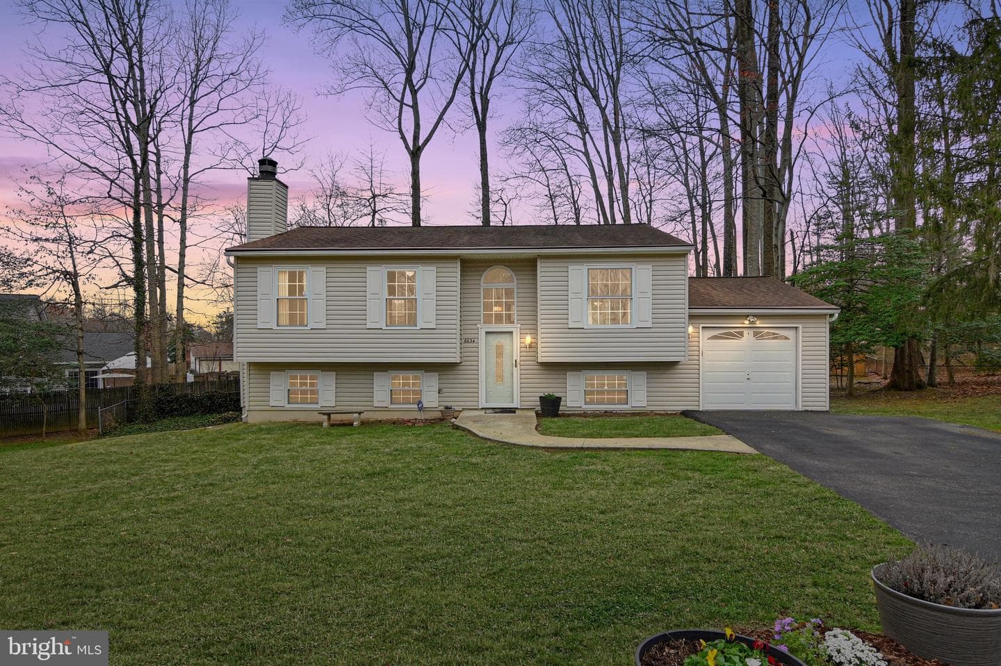 6634 Cardington Court
