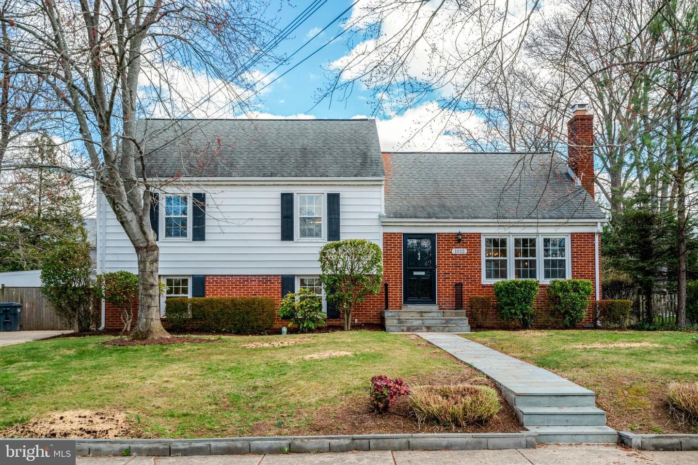 1012 Croton Drive photo 1