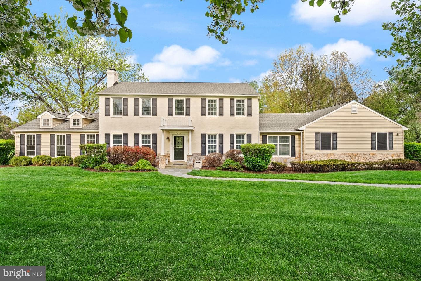 813 Lunenburg Road
