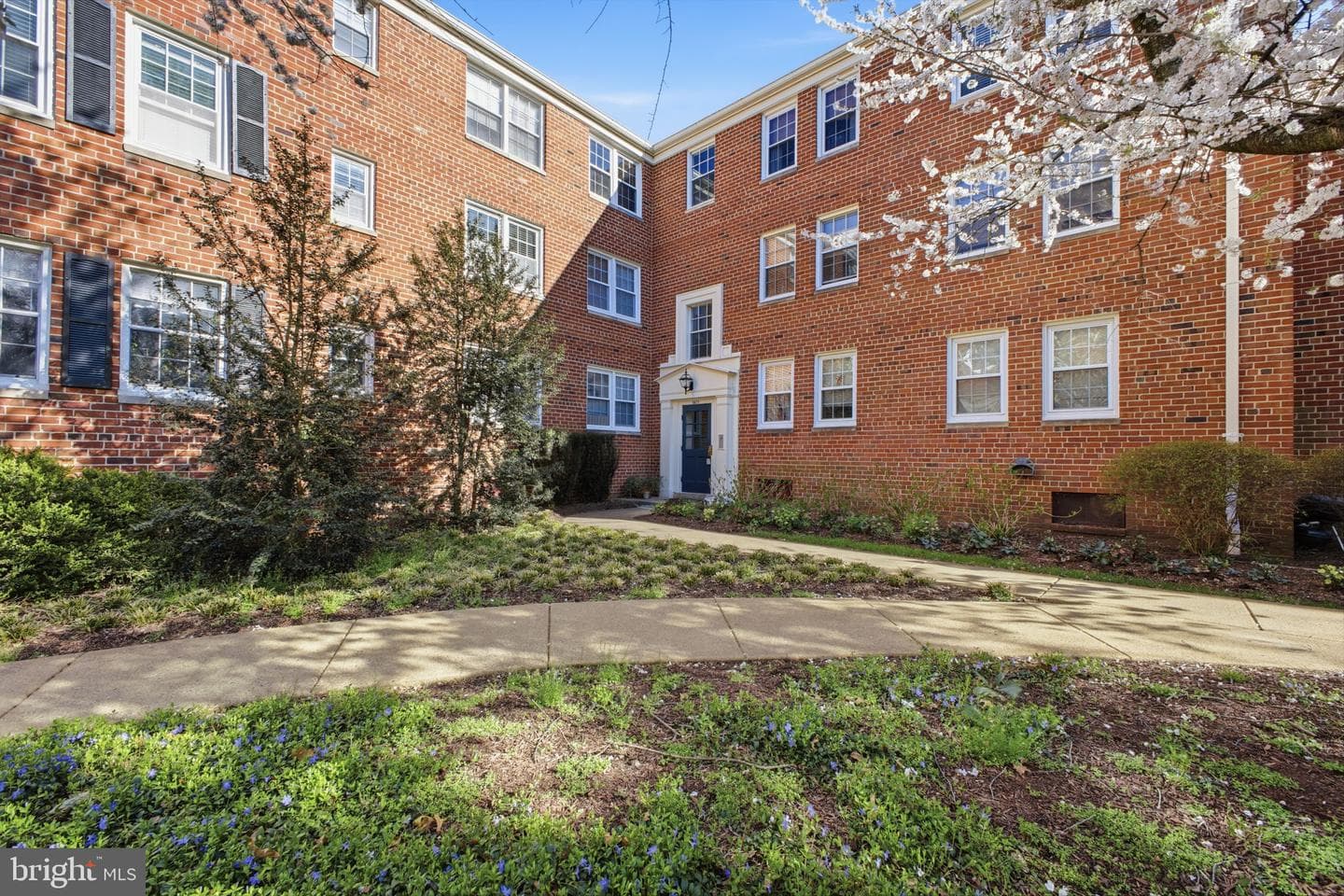 6611 E Wakefield Drive #c1 photo 1