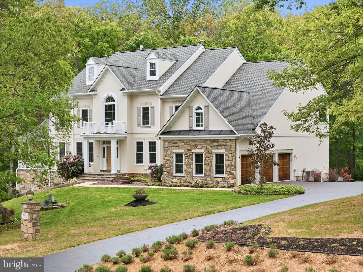 2207 Aryness Drive photo 1