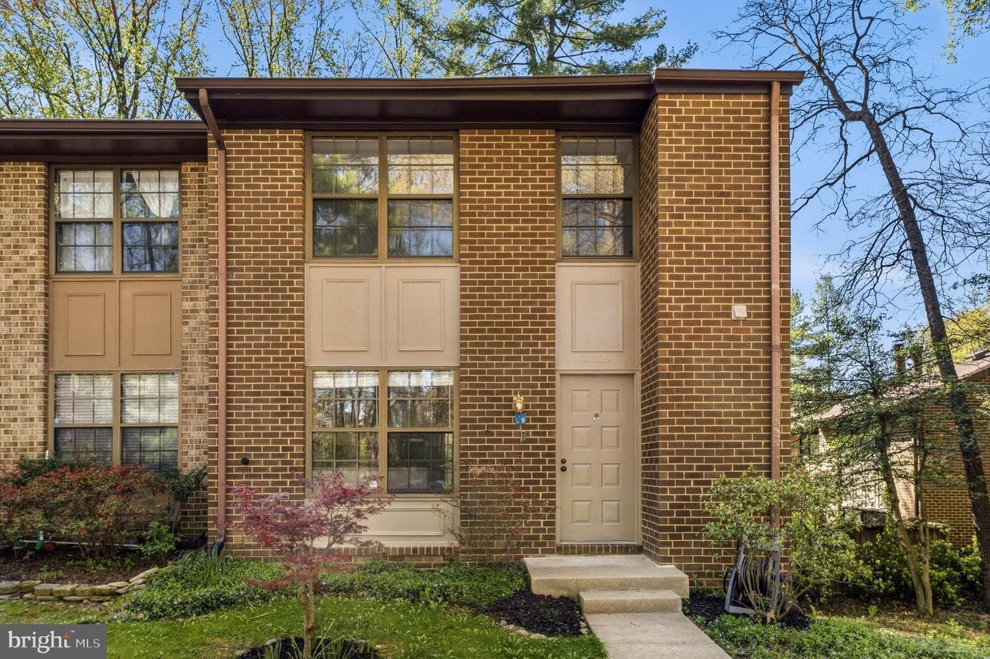 2009 Headlands Circle