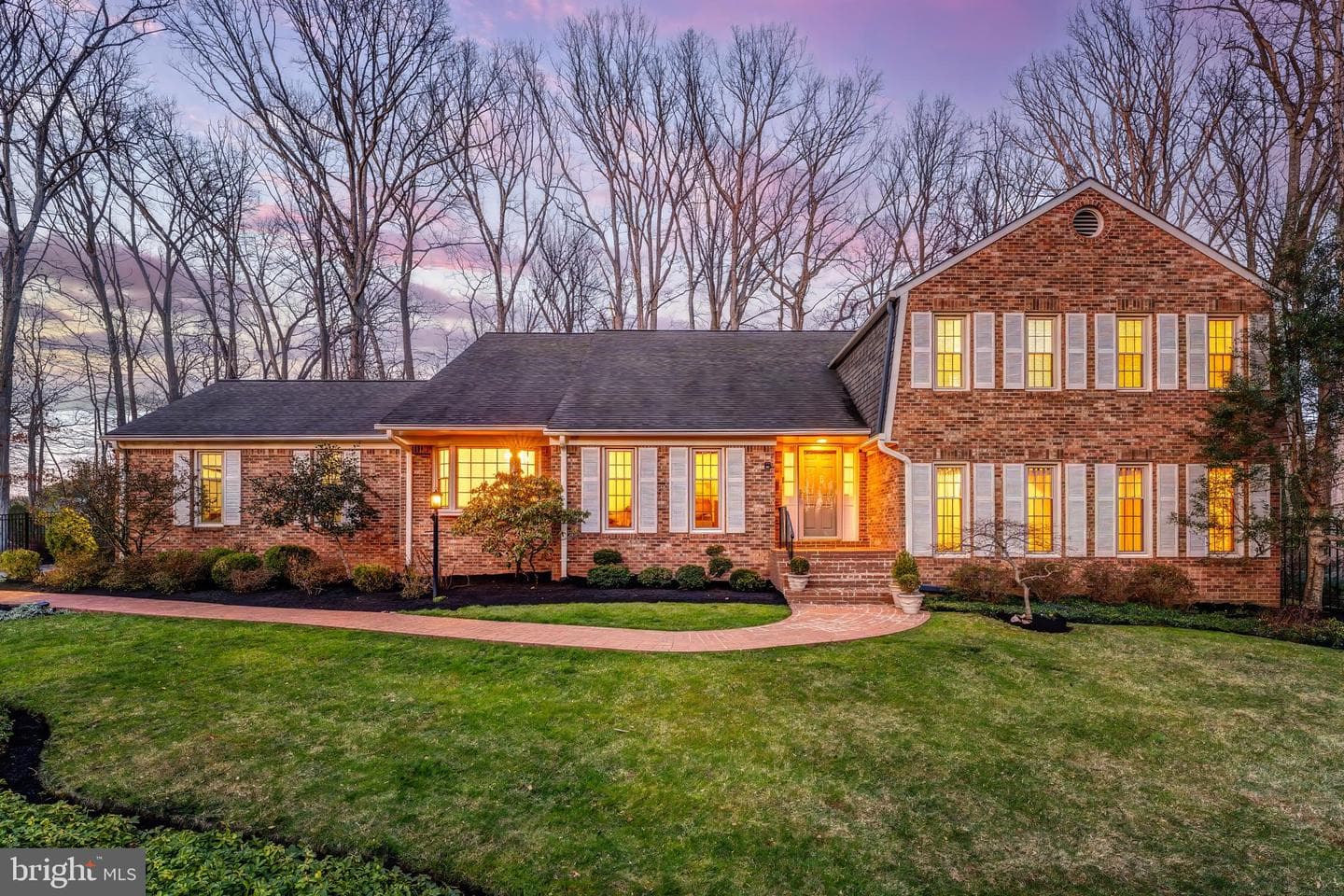 1807 Abbey Glen