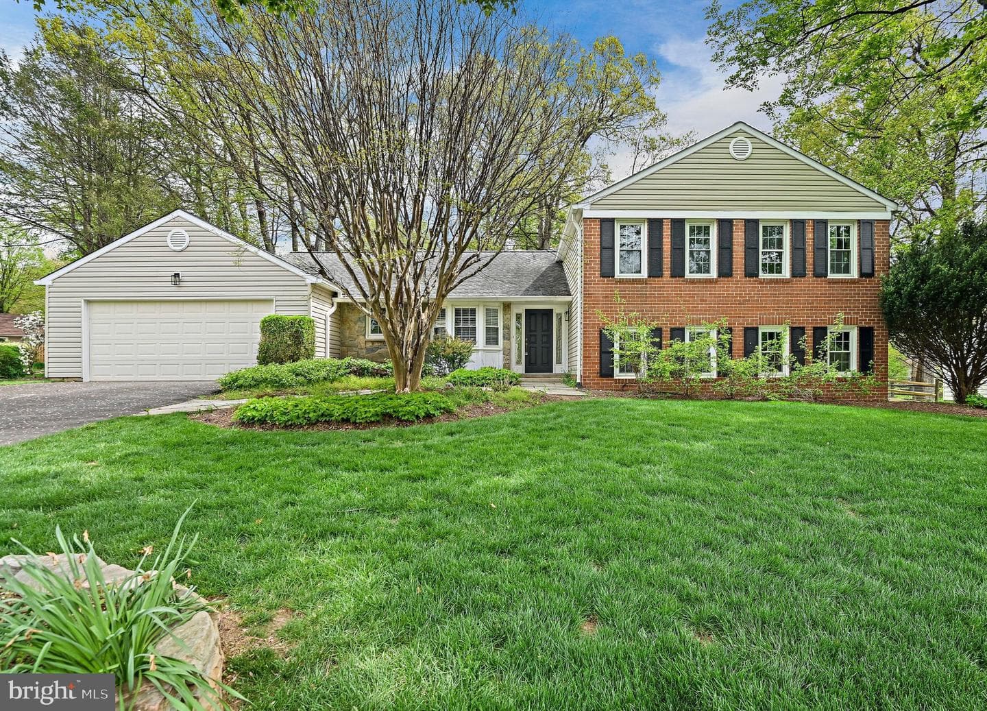 1505 Snughill Court photo 1