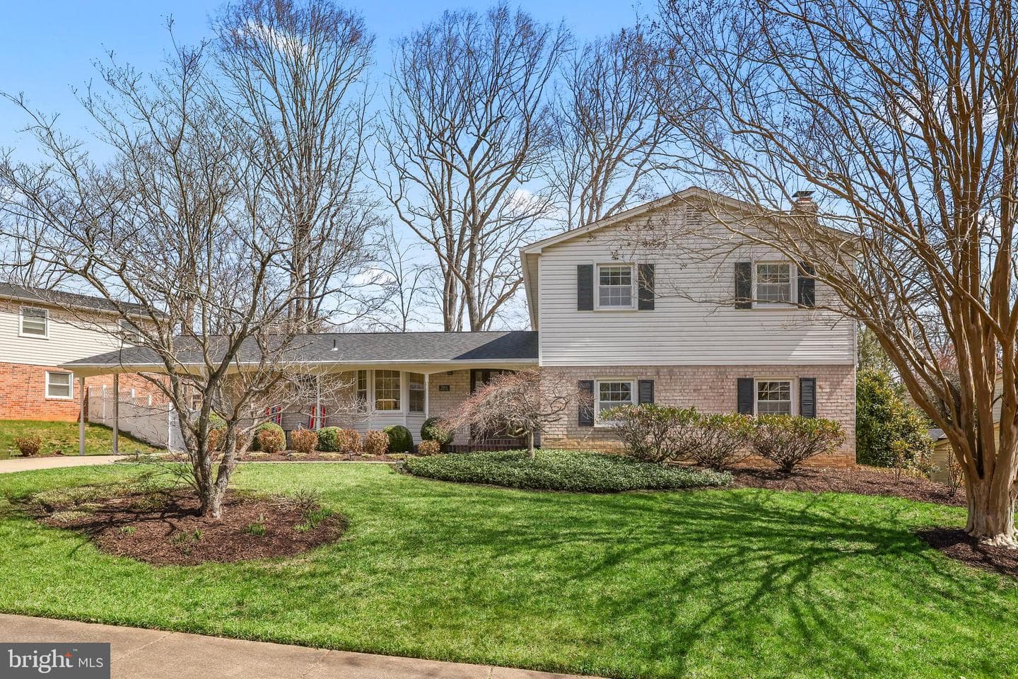 7011 Spaniel Road photo 1