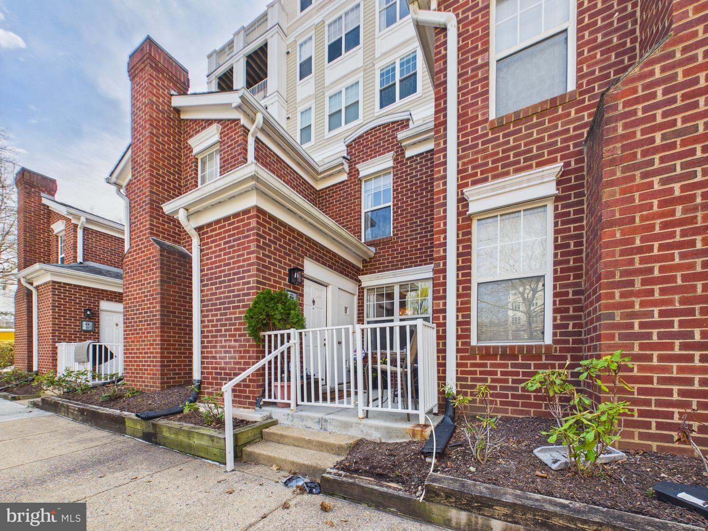 1645 International Drive #th-18