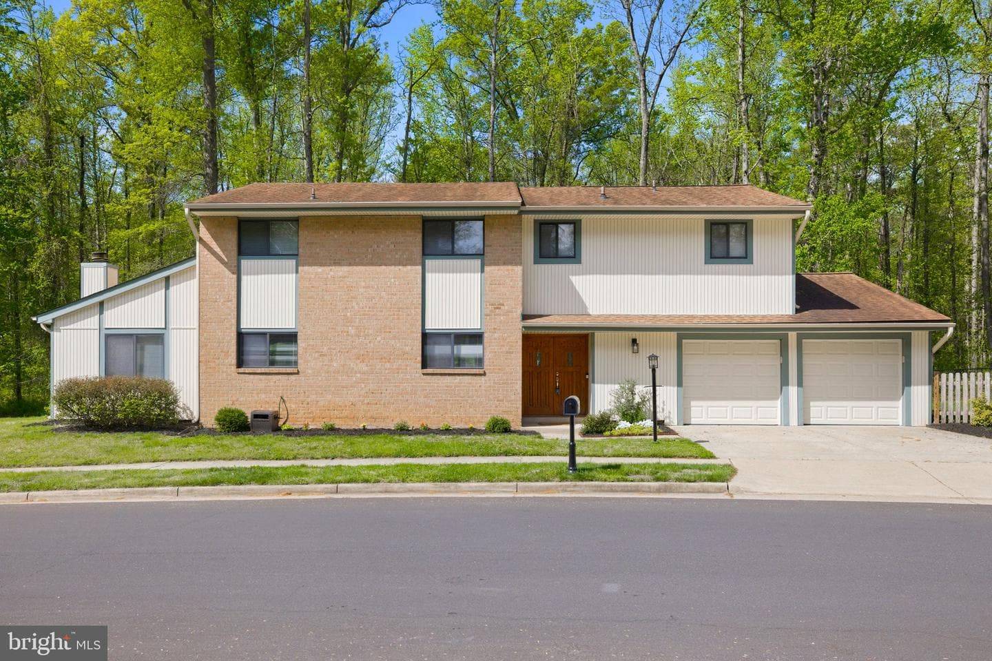 6908 Deer Run Drive photo 1
