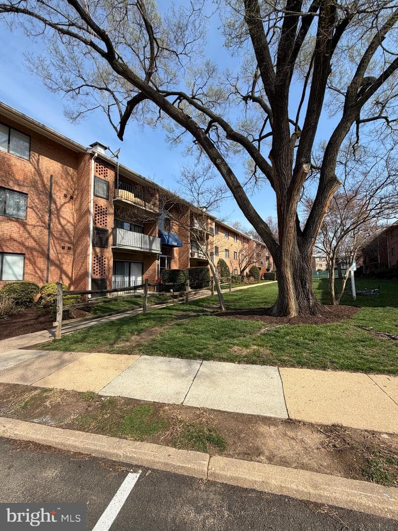 7608 Savannah Street #203