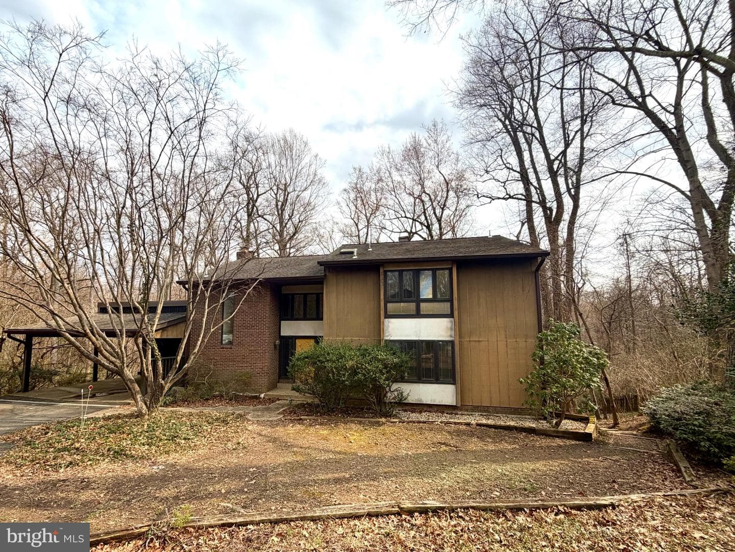 3311 Mantua Drive photo 1