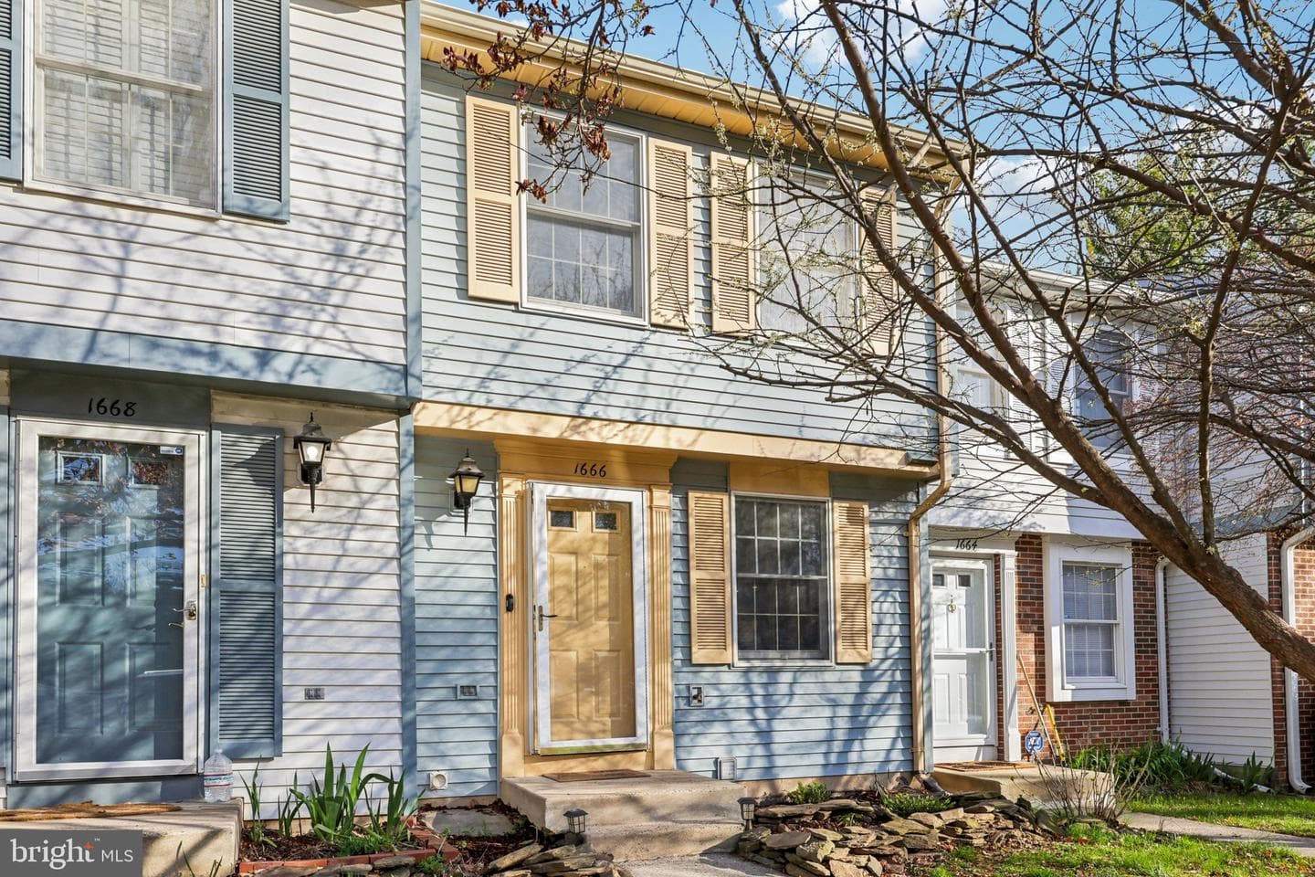 1666 Harvest Green Court photo 1
