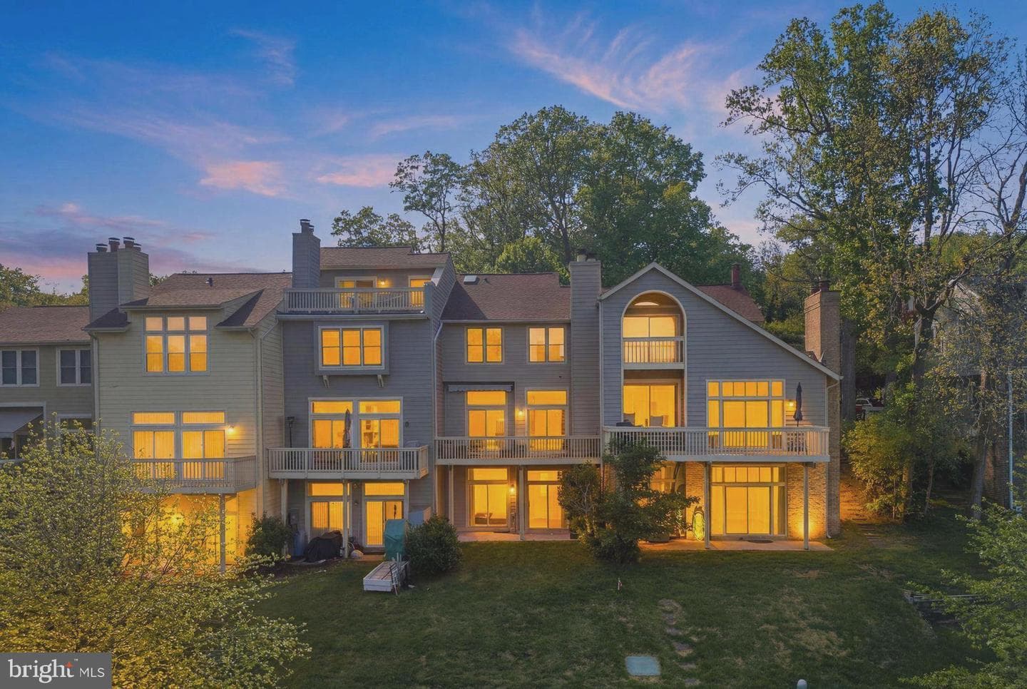 11163 Lake Chapel Lane, Reston