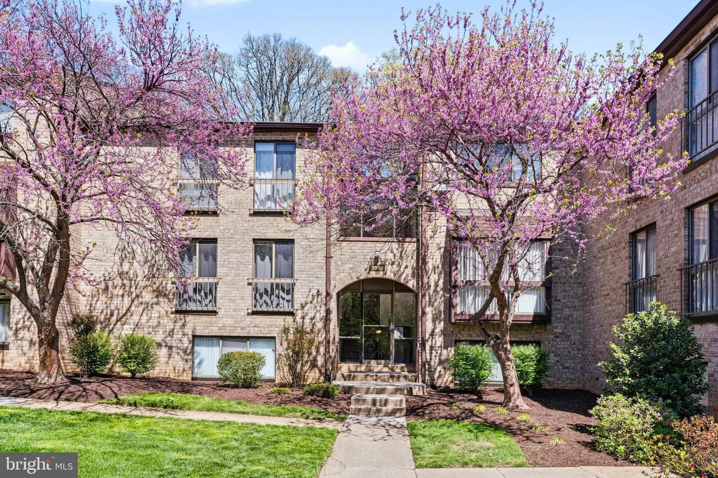 2032 Royal Fern Court #13/21a