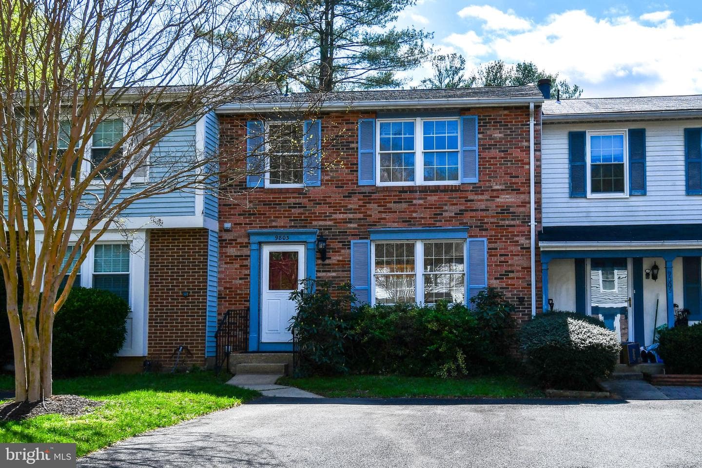 9803 Tara Court photo 1
