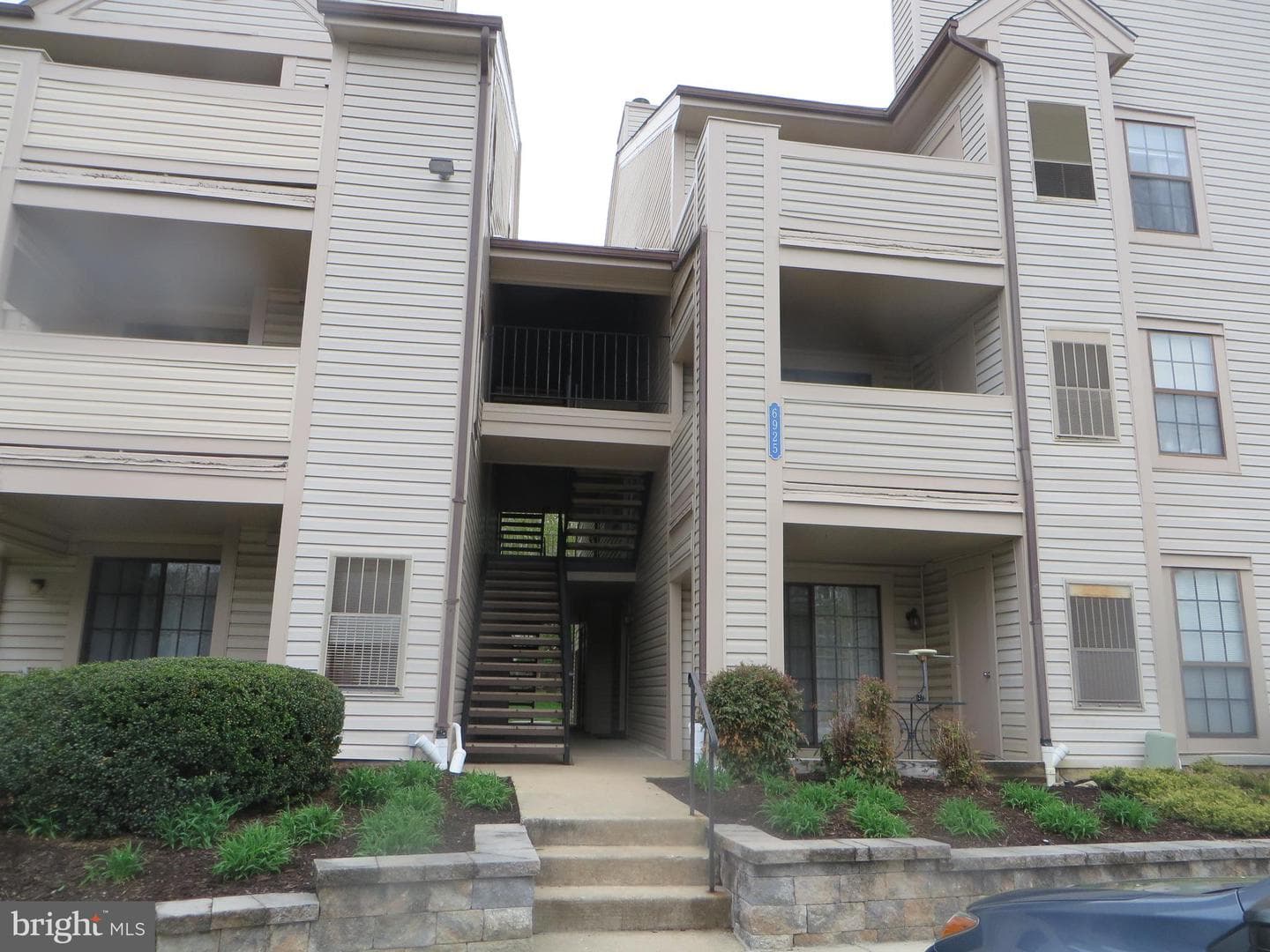 6925 Mary Caroline Circle #j photo 1