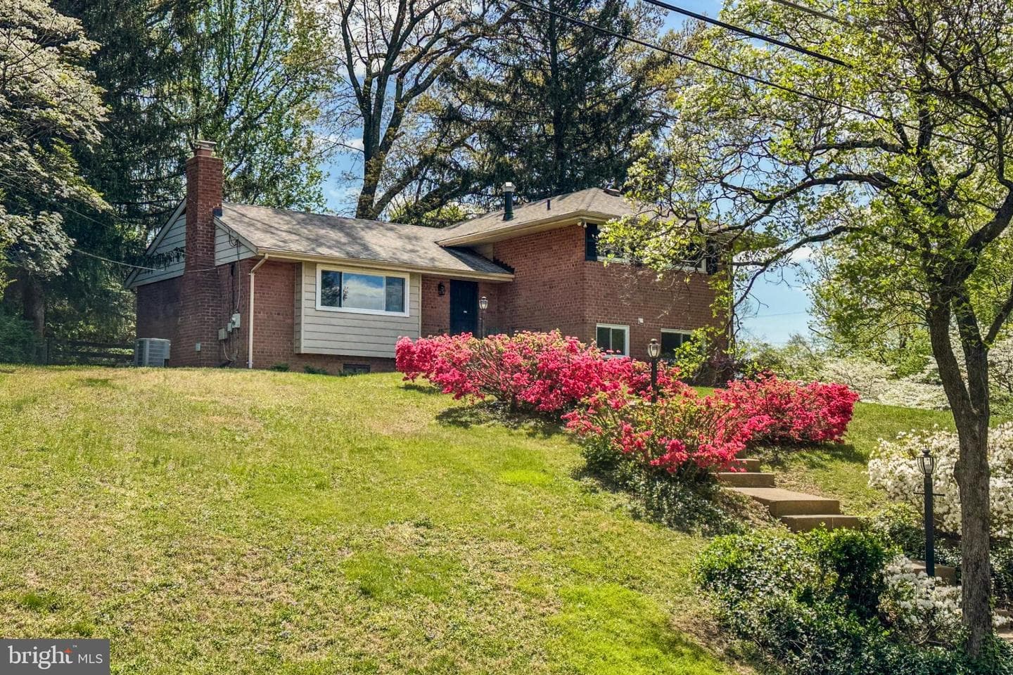 6451 Queen Anne Terrace